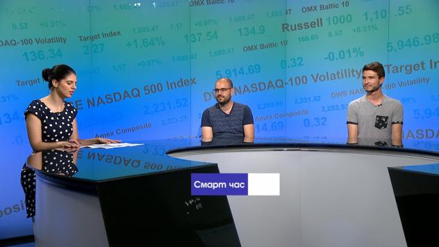 Диман Михнев, Robo League Bulgaria; Валери Червенски, младши координатор в Robo League Bulgaria. Снимка: Bloomberg TV Bulgaria