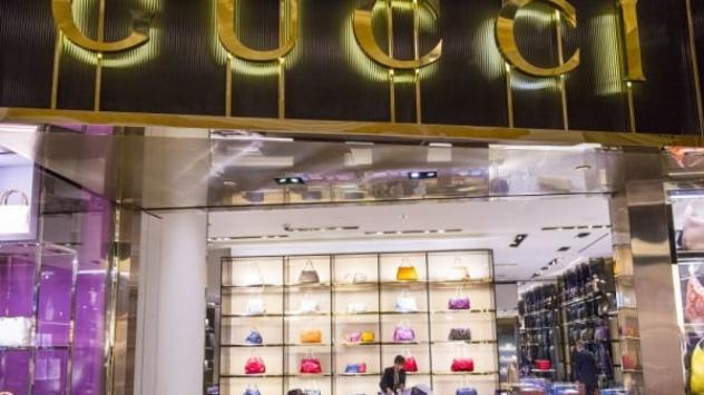 Собственикът на Gucci е обект на данъчна проверка в Италия