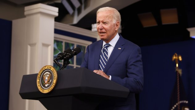 Джо Байдън се изправя пред многопластова криза, а как ще се справи с нея е определящо за управлението му