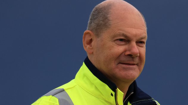 На фона на продължаващия преход на автомобилната индустрия към електрическа