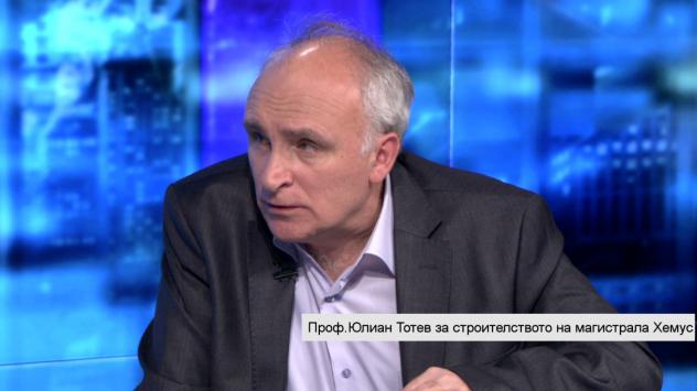 Проф. д-р инж. Юлиан Тотев Снимка: Bloomberg TV Bulgaria