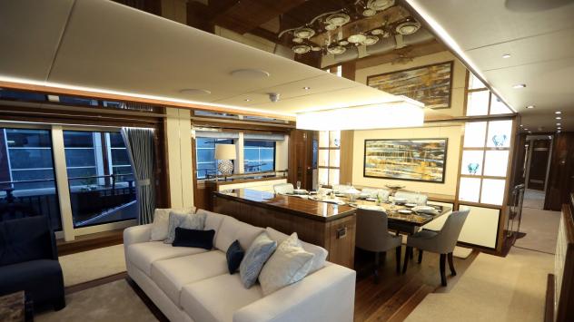 Скъпа яхта. снимка: Chris Ratcliffe/Bloomberg