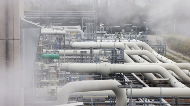 Цените на природния газ в Европа се понижиха за четвърти