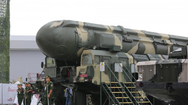 Мобилна установка за междуконтинентални балистични ракети Топол на изложението Армия-2018 в Кубинка, Московска област, Русия. 21 август 2018. Photographer: Andrey Rudakov/Bloomberg.
