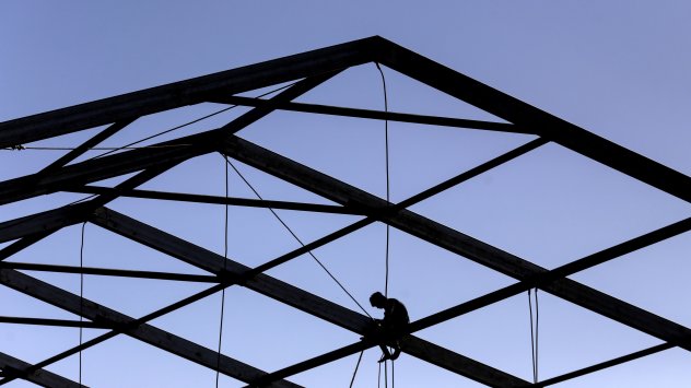 По предварителни данни на Националния статистически институт през третото тримесечие