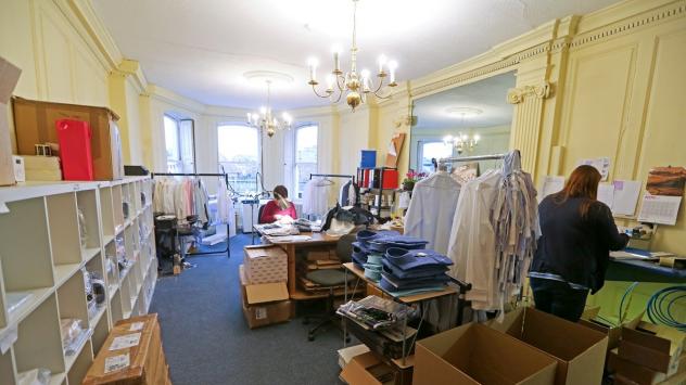 Фабрика за облекло в Глостър. снимкаМ Chris Ratcliffe/Bloomberg