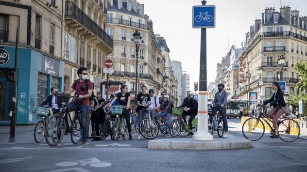 Франция осигурява 1 млрд. евро за подкрепа на заетост сред младите 