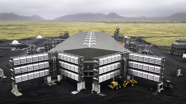 Инсталацията за отстраняване на въглеродни емисии Mammoth в Рейкявик, Исландия, се счита за най-голямата инсталация за директно улавяне на емисии от въздуха в света. Снимка: Джон Мур/Getty Images