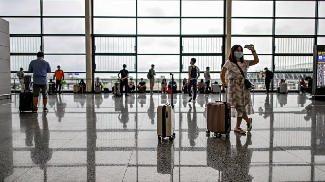 Световните авиокомпании предприемат предпазлив подход към повторното отваряне на Китай,