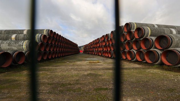 Тлеещата заплаха от санкции срещу оператора на газопровода "Северен поток
