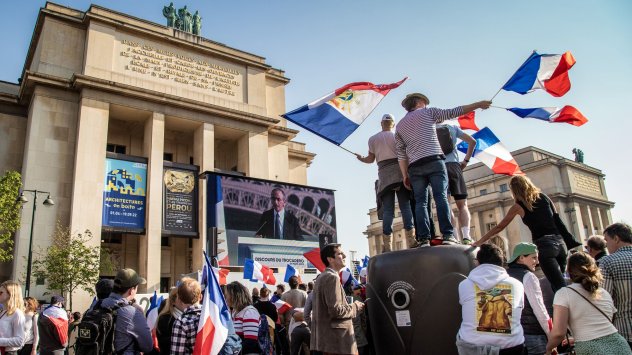 Докато френският президент Еманюел Макрон посвети времето си на войната