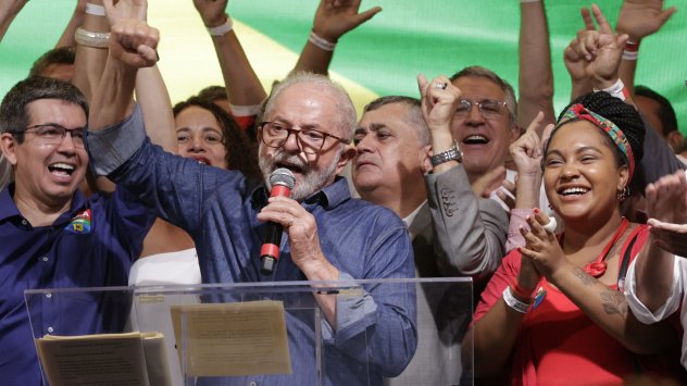 Луис Инасио Лула да Силва спечели президентските избори в Бразилия