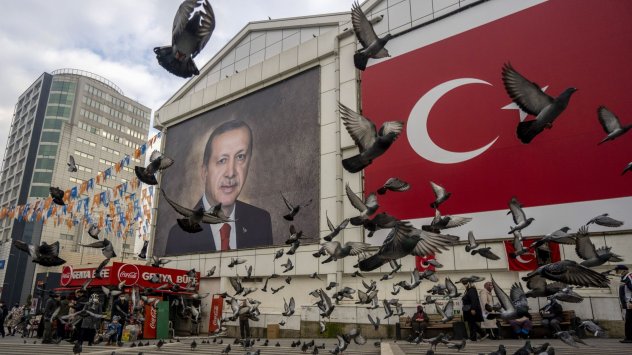 Турция затяга надзора над валутния пазар на фона на обезценяване