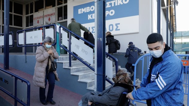 В битката срещу коронавируса ограниченията срещу неваксинираните стават все по строги Германия