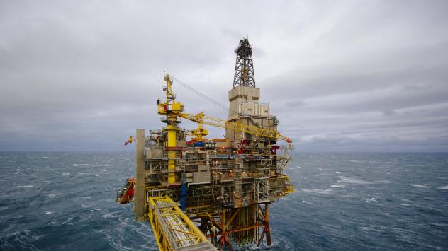 Платформа на Statoil в находището Oseberg, Северно море, на 140 км от Норвегия. Януари 2014. Photographer: Kristian Helgesen/Bloomberg