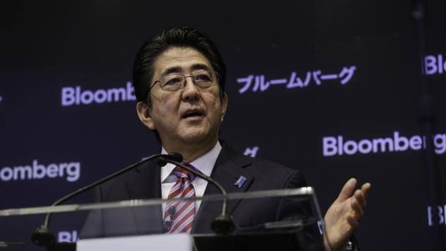 Шиндзо Абе, премиер на Япония. Снимка: Chris Goodney/Bloomberg 