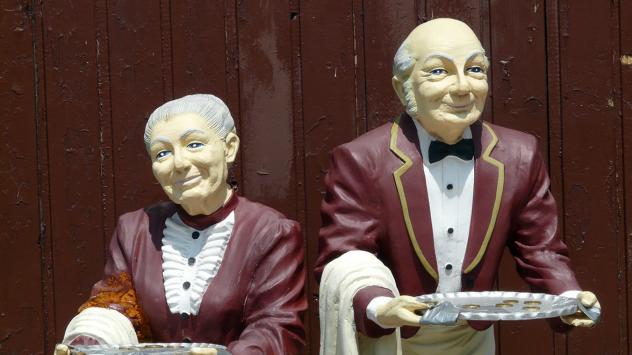 Статуя на келнери