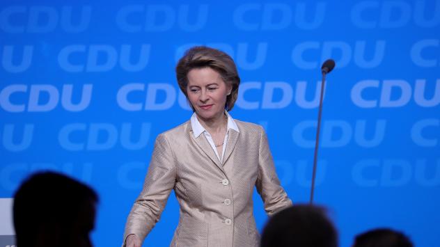 Германският министър на отбраната Урсула фон дер Лайен. Снимка: Krisztian Bocsi/Bloomberg