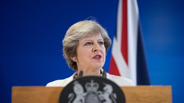 Тереза Мей иска да предложи нещо повече по Brexit