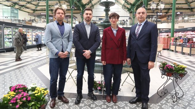 Участниците в дискусията Talk25: Кръгова икономика