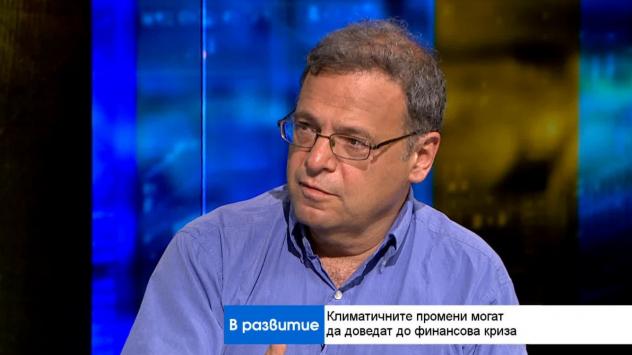 Юлиан Попов, бивш министър на околната среда и старши политически съветник за Централна и Източна Европа на Европейската климатична фондация. Снимка: Bloomberg TV Bulgaria 