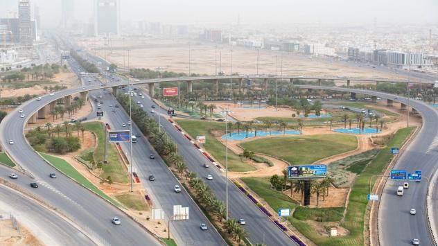 Трафикът в Риад, Саудитска Арабия, 10 януари 2016. Photographer: Waseem Obaidi/Bloomberg