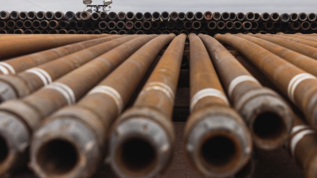 Цените на петрола се повишиха в началото на търговията в