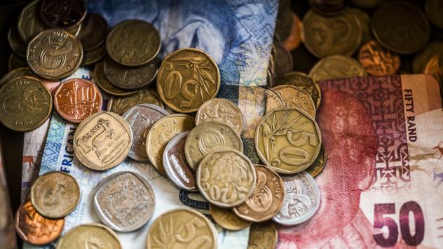 Южноафрикански монети и банкноти. Снимка: Waldo Swiegers/Bloomberg