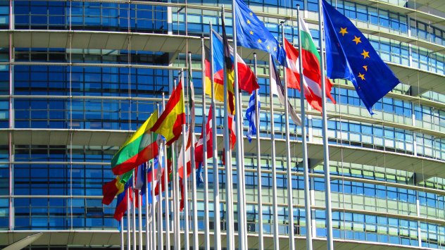 Локдауните на Китай за ограничаване на Covid прекъснаха работата на