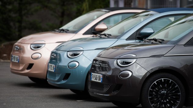 Продажбите на автомобили в Европейския съюз достигнаха най-ниското си месечно