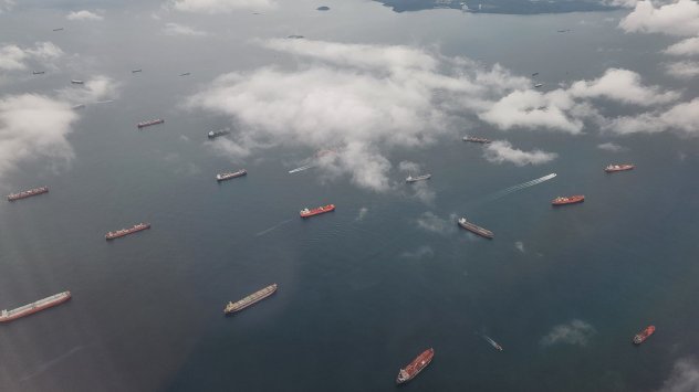 Тесните места в глобалното корабоплаване които разтърсват индустриите и потребителите