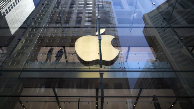Непрекъснатото понижение в цената на акциите на Apple Inc доведе