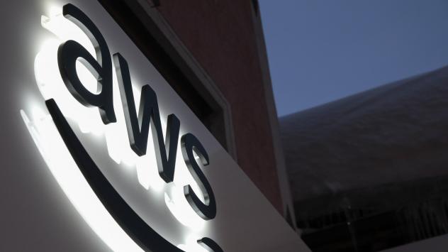 Логото на онлайн услугата AWS на Amazon. Снимка:Michael Nagle/Bloomberg