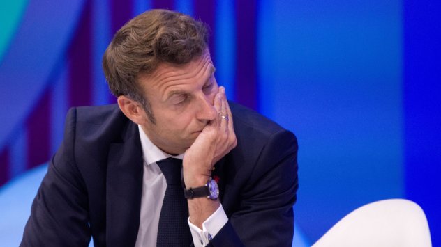 Юпитер загуби гръмотевицата си Еманюел Макрон който беше сравняван с всемогъщия