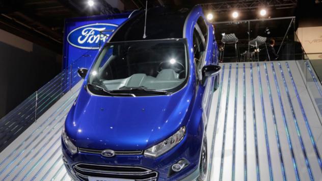 Ford Ecosport SUV на Ford Motor Co. на рампа на ватсалона във Франкфурт, IAA Frankfurt Motor Show на 15 септември 2015. Photographer: Martin Leissl/Bloomberg