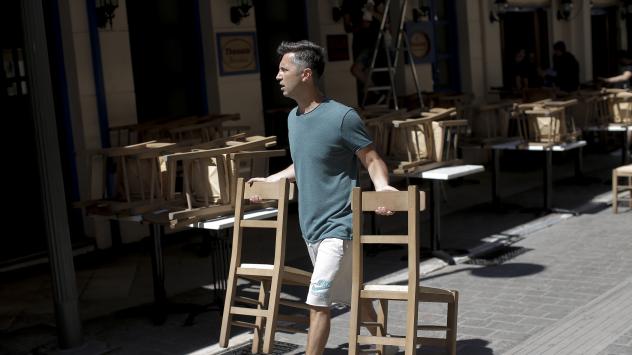С 330 млн. евро ще бъдат подпомогнати ресторанти, барове и кафенета в Гърция