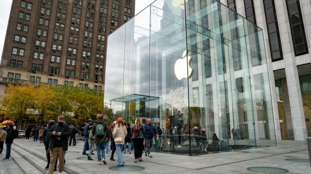 Apple позволи на разработчиците на приложения да събират данни за