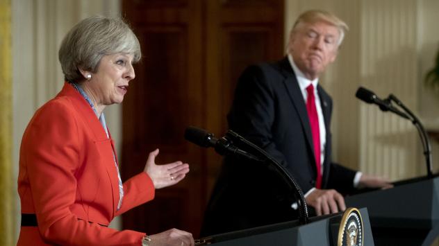 Британският премиер Тереза Мей говори по време на обща пресконференция с президента на САЩ Доналд Тръмп в Източната зала в Белия дом. Вашингтон, САЩ. 27 януари 2017. Photographer: Andrew Harrer/Bloomberg