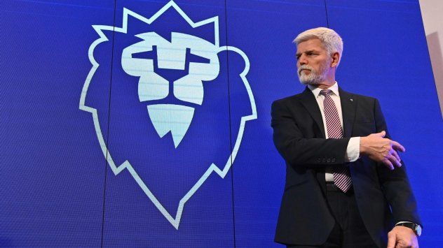 Бивш генерал от НАТО който обещава непоколебима подкрепа за Украйна