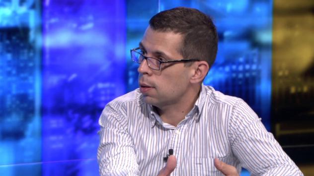 д-р Димитър Димитров, социолог и политолог, и д-р Христо Христев, преподавател по Европейско право. Снимка: Bloomberg TV Bulgaria 