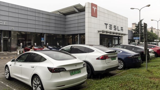 Продажбите на автомобили в Китай миналата година нараснаха за първи