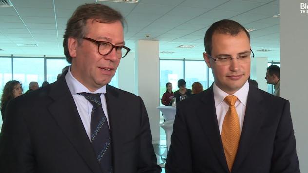 Михаел Йоханес, вицепрезидент &quot;Мобилност и логистика&quot; в Messe Frankfurt и Ивайло Иванов, управител на Интер Експо Център. Снимка: Bloomberg TV Bulgaria