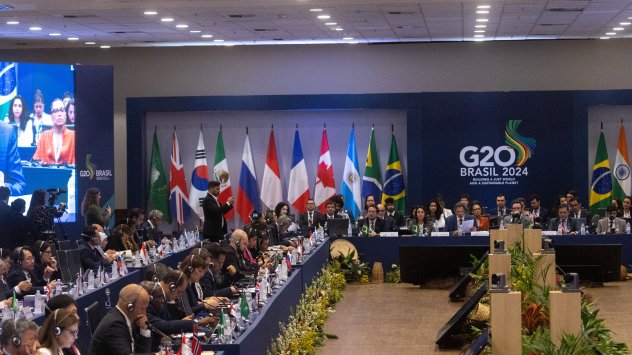 Делегати на пленарната сесия на срещата на министрите на финансите и управителите на централните банки от Групата на 20-те (Г-20) в Рио де Жанейро, Бразилия, в четвъртък, 25 юли 2024 г. Снимка: Дадо Галдиери/Bloomberg