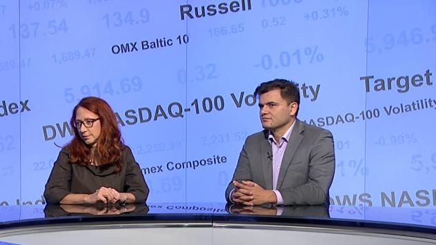 Красимира Величкова, Български дарителски форум , и Лъчезар Богданов, икономист в Industry Watch. Снимка: Bloomberg TV Bulgaria