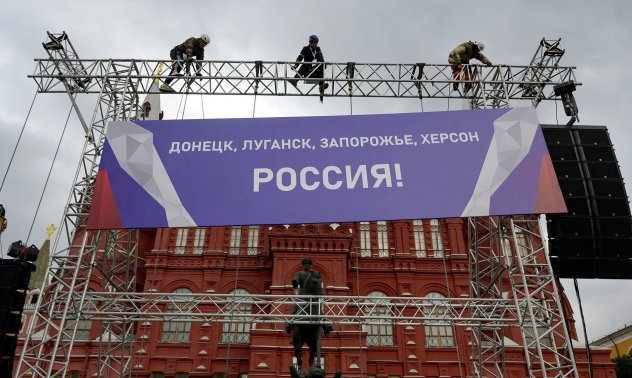 Путин анексира окупираните земи, а армията му моли наборниците за аптечки