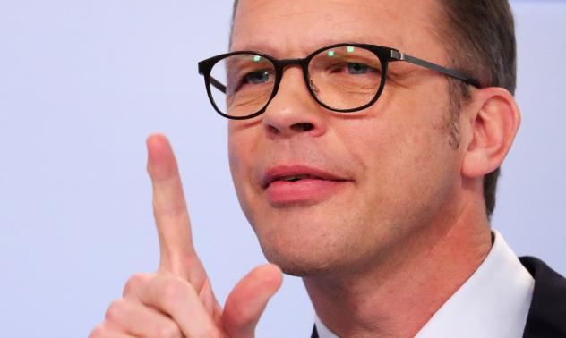 Deutsche Bank иска да направи инвеститорите си щастливи