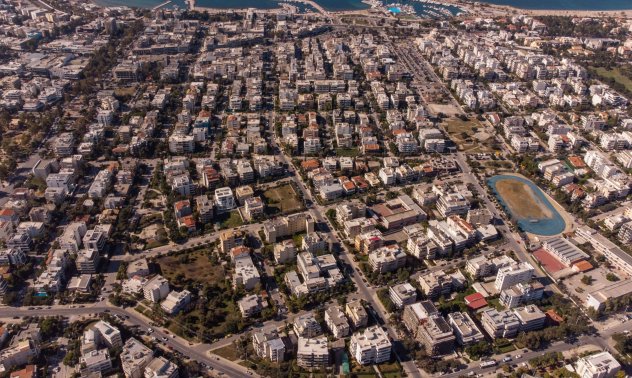 Гърция увеличава минималната сума на инвестициите за златна виза