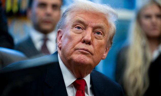 Тръмп разпали скандала с Епстийн. Сега падна в собствения си капан