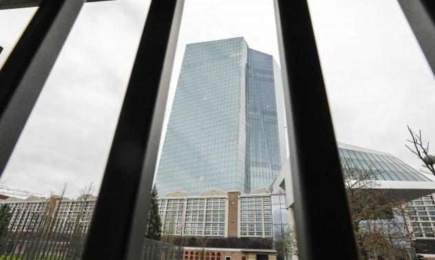 ЕЦБ започва да следи и големите инвестиционни фирми