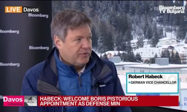 Хабек: Червената линия би трябвало да е световна война